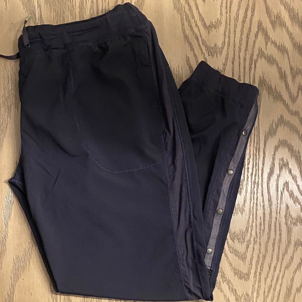 lululemon athletica Navy Blue Joggers with Blue Accents
